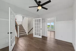 412 Sutton St, Savoy, IL 61874 - Photo 7