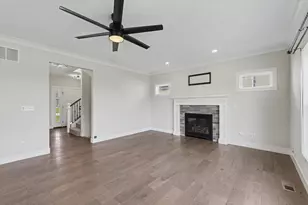 412 Sutton St, Savoy, IL 61874 - Photo 9