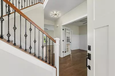 412 Sutton Street, Savoy, IL 61874 - Photo 5
