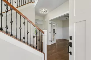 412 Sutton St, Savoy, IL 61874 - Photo 5