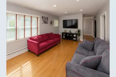 5568 W 96th Street, Oak Lawn, IL 60453 - Photo 3
