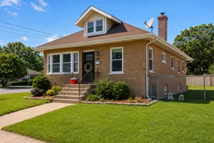 5568 W 96th St, Oak Lawn, IL 60453 - Photo 1