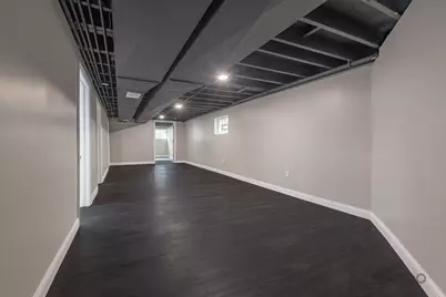 11955 S Prairie Avenue, Chicago, IL 60628 - Photo 19