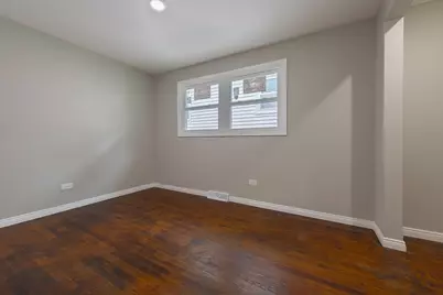 11955 S Prairie Avenue, Chicago, IL 60628 - Photo 11