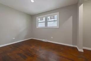11955 S Prairie Ave, Chicago, IL 60628 - Photo 11