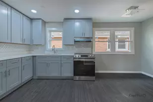 11955 S Prairie Ave, Chicago, IL 60628 - Photo 5