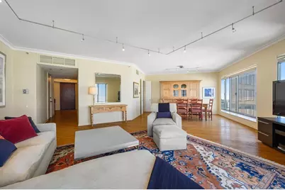 950 N Michigan Avenue #4005, Chicago, IL 60611 - Photo 5