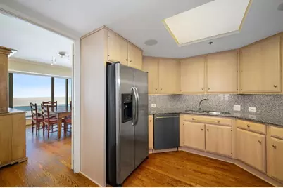 950 N Michigan Avenue #4005, Chicago, IL 60611 - Photo 17
