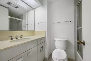 950 N Michigan Ave, Chicago, IL 60611 - Photo 25