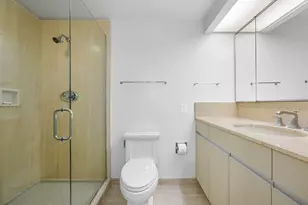 950 N Michigan Ave, Chicago, IL 60611 - Photo 21
