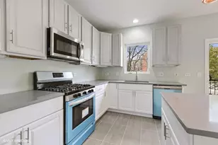 710 E 51st St, Chicago, IL 60615 - Photo 5