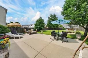 1196 Port Royal Rd, Pingree Grove, IL 60140 - Photo 25