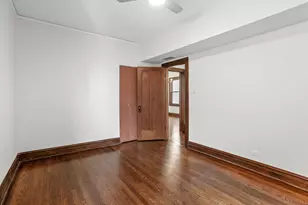 4925 N Kentucky Ave, Chicago, IL 60630 - Photo 11