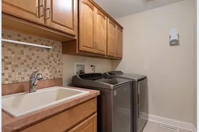 19043 S Saddlebrook Drive, Shorewood, IL 60404 - Photo 15