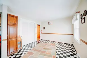 546 E Mulberry St, Watseka, IL 60970 - Photo 13