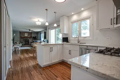 1636 Green River Drive, Schaumburg, IL 60194 - Photo 9