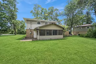 6 Linden Ave, Buffalo Grove, IL 60089 - Photo 17