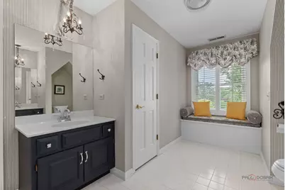5580 Hilltop Lane, Libertyville, IL 60048 - Photo 25