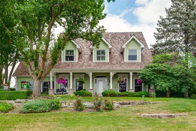 5580 Hilltop Lane, Libertyville, IL 60048 - Photo 1