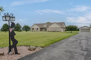 25111 S 104th Ave, Frankfort, IL 60423 - Photo 1