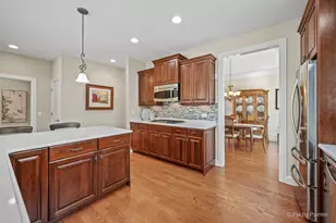 2697 Nicole Cir, Aurora, IL 60502 - Photo 11
