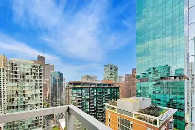 160 E Illinois Street #2106, Chicago, IL 60611 - Photo 25