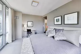 160 E Illinois St, Chicago, IL 60611 - Photo 13