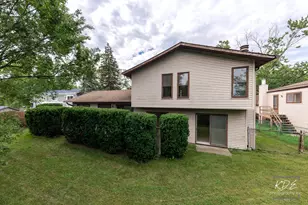 446 Galahad Rd, Bolingbrook, IL 60440 - Photo 17