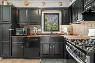 916 Lacey Ave, Lisle, IL 60532 - Photo 9