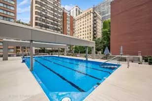 200 E Delaware Pl, Chicago, IL 60611 - Photo 39