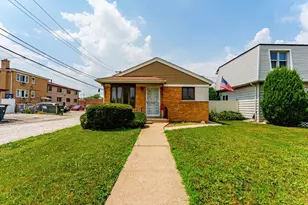 7852 Neenah Ave, Burbank, IL 60459 - Photo 1