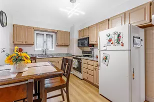 7852 Neenah Ave, Burbank, IL 60459 - Photo 7