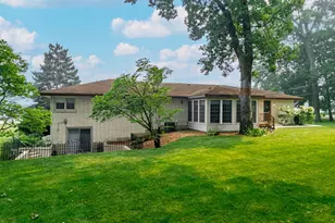 304 E Irving Park Rd, Roselle, IL 60172 - Photo 47