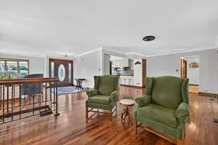 304 E Irving Park Rd, Roselle, IL 60172 - Photo 9