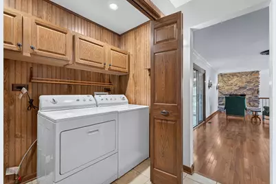 304 E Irving Park Road, Roselle, IL 60172 - Photo 21