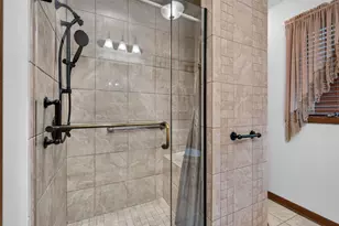 304 E Irving Park Rd, Roselle, IL 60172 - Photo 23