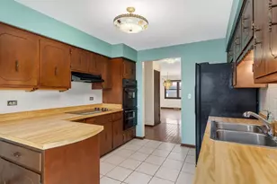 1642 Clemens Rd, Darien, IL 60561 - Photo 11
