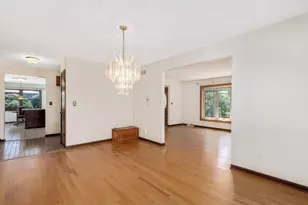 1642 Clemens Rd, Darien, IL 60561 - Photo 9