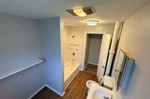 86 N 4th St, Aurora, IL 60505 - Photo 9
