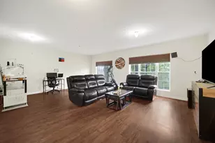 439 Bay Tree Cir, Vernon Hills, IL 60061 - Photo 29