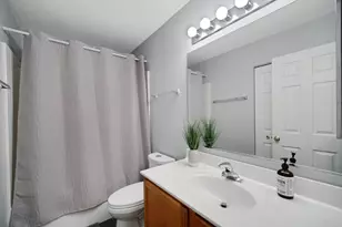 439 Bay Tree Cir, Vernon Hills, IL 60061 - Photo 23