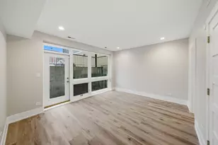 308 W Evergreen Ave, Chicago, IL 60610 - Photo 15