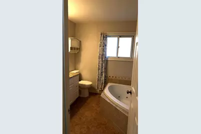 1373 Glen Ellyn Road, Glendale Heights, IL 60139 - Photo 7