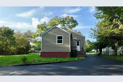 10703 W Woodland Avenue, Beach Park, IL 60087 - Photo 5
