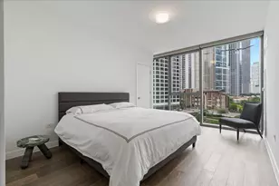 211 N Harbor Dr, Chicago, IL 60601 - Photo 9