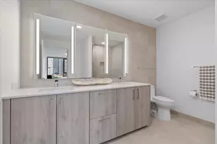 211 N Harbor Dr, Chicago, IL 60601 - Photo 9