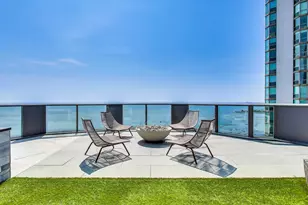 211 N Harbor Dr, Chicago, IL 60601 - Photo 17