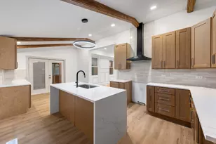 2927 N Rockwell St, Chicago, IL 60618 - Photo 9