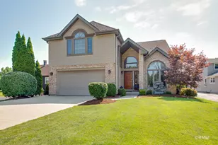 327 Miner St, Bensenville, IL 60106 - Photo 1