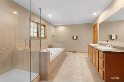 327 Miner Street, Bensenville, IL 60106 - Photo 23
